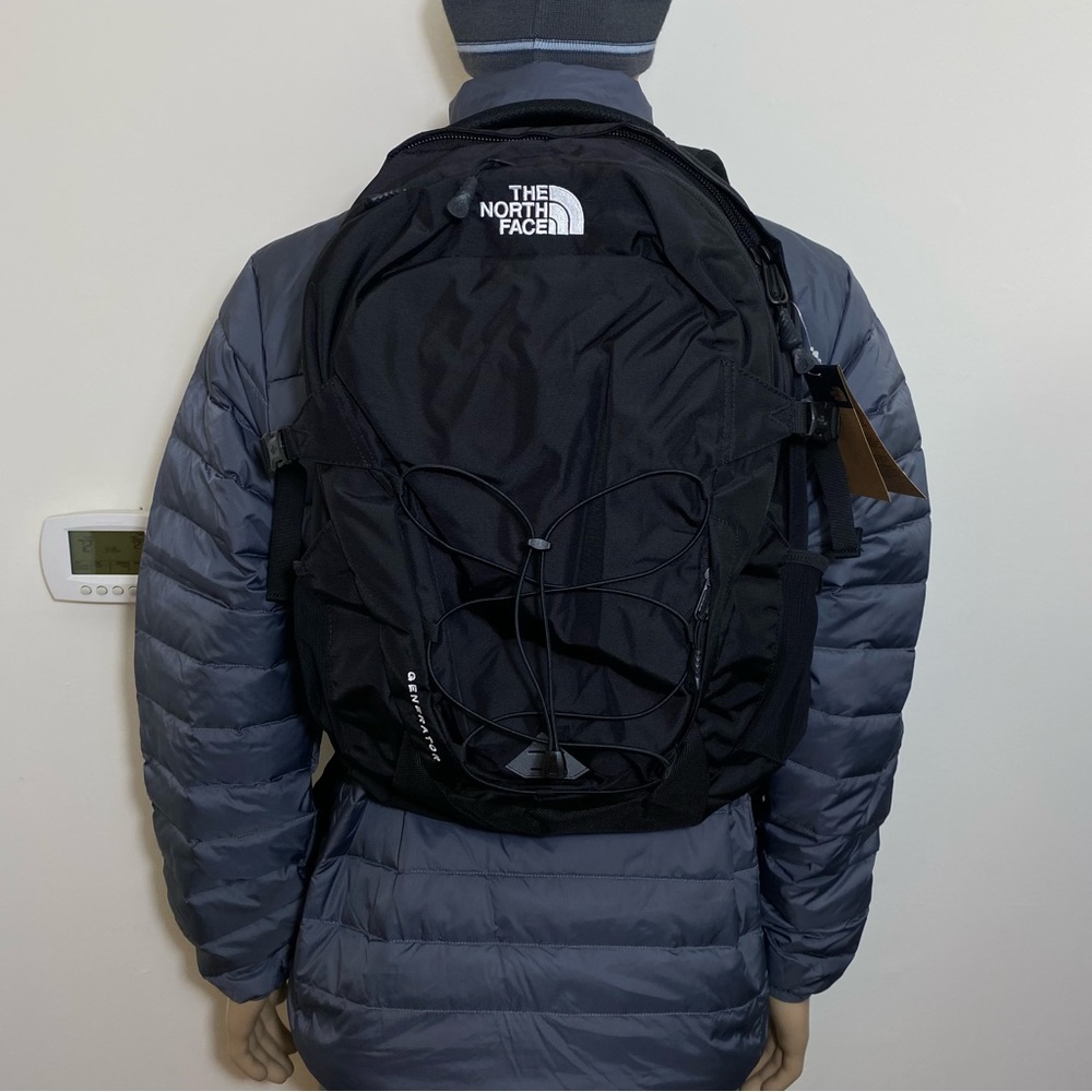 The North Face Generator Backpack School Bag TNF Black BRAND NEW WITH TAGS! - Picture 4 of 14